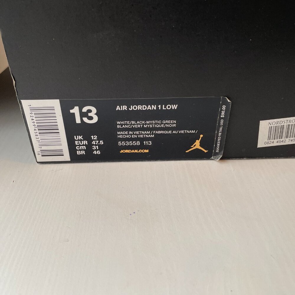 Nike Air Jordan Low - Mens Shoes View 3
